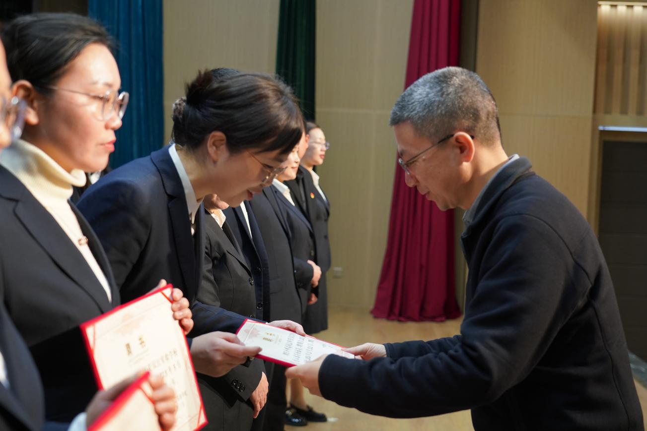 十堰汉江教育学术委员会成立大会隆重召开