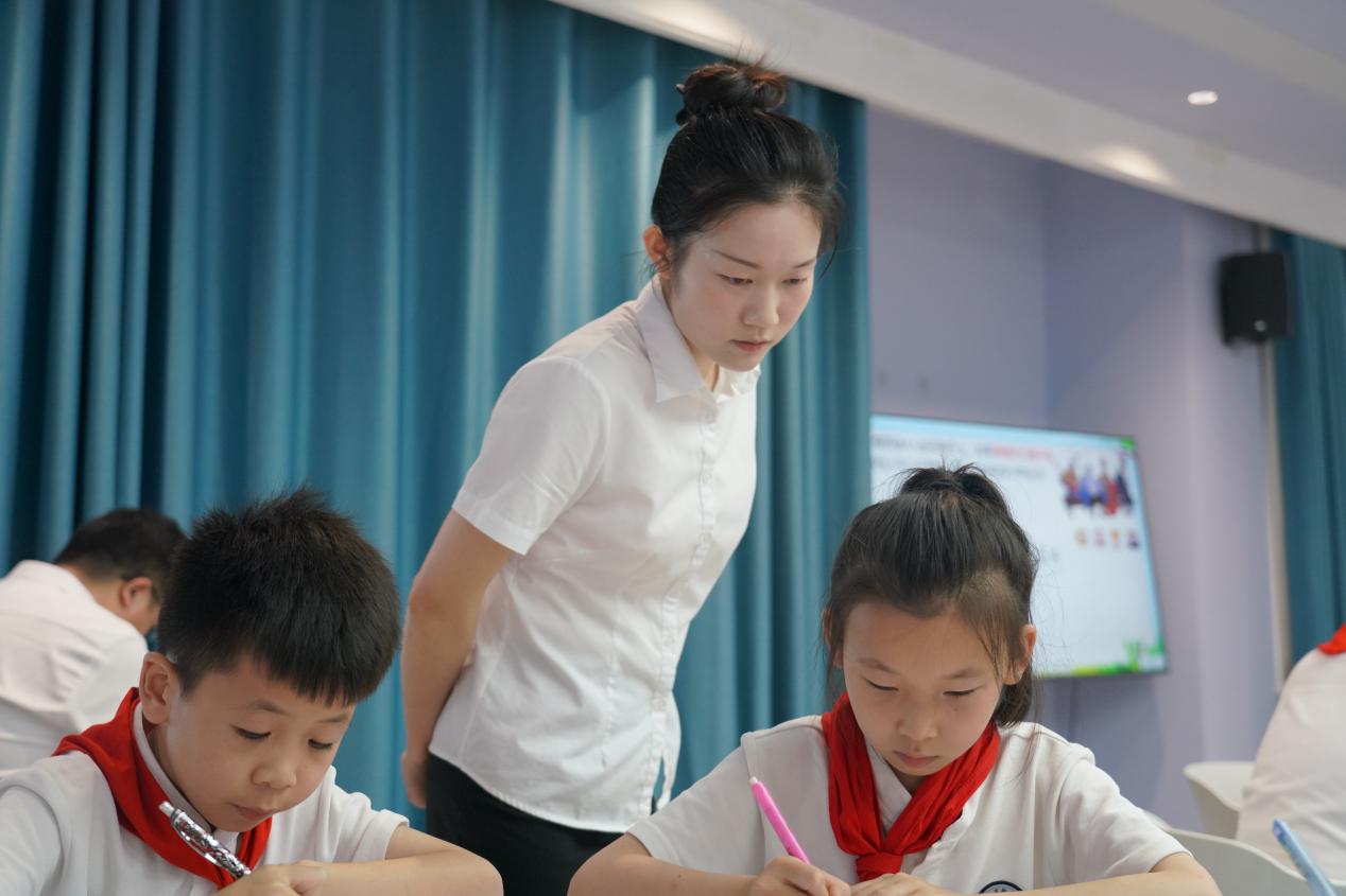 探索人工智能 共绘教育新图景 | 全市“人工智能赋能高中教育发展”教研会在汉江中学圆满召开